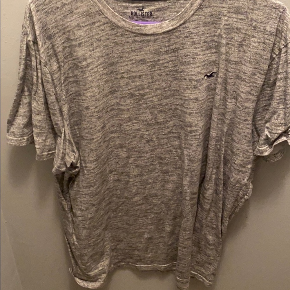 Black and white (almost grey) men’s T-shirt